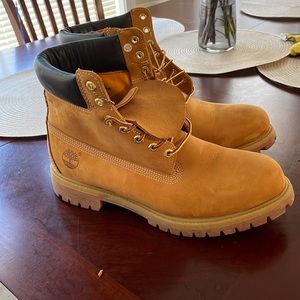Size 11 Mens Timberlands